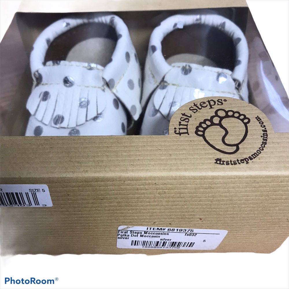First Steps 👣👣 - Picture 7 of 10